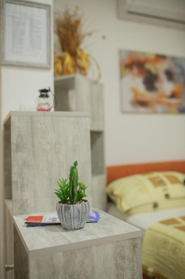 Studio Apartments Kim - Dilberovic Mostar Luaran gambar
